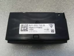PORSCHE Porsche Taycan 9J USB Charging Port 9J1035722B Control Unit USB — thumbnail 2