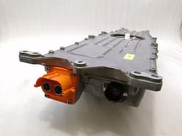 PORSCHE Porsche Taycan 9J Battery Isolator 9J1915251M Battery Separator Turbo — thumbnail 3