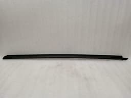 PORSCHE Porsche Taycan 9J FRH door moulding 9J1837476A door strip front right — thumbnail 5