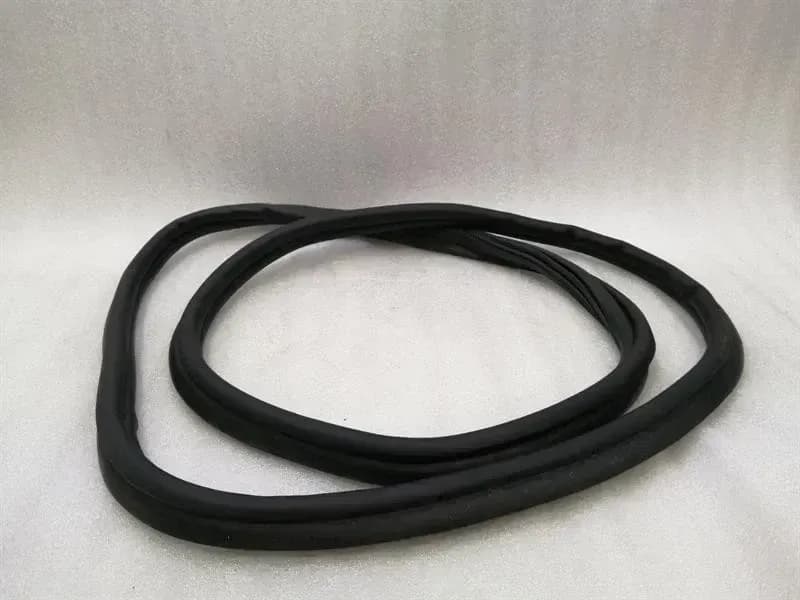 PORSCHE Porsche Taycan 9J boat lid seal 9J1827705 tailgate rubber