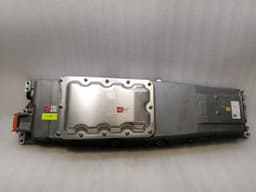 PORSCHE Porsche Taycan 9J Battery Isolator 9J1915251M Battery Separator Turbo — thumbnail 8