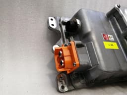 PORSCHE Porsche Taycan 9J Battery Isolator 9J1915251M Battery Separator Turbo — thumbnail 4