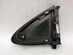 PORSCHE Porsche Taycan 9J left rear quarter glass 9J1845297R door glass 1/4 rear left — thumbnail 5