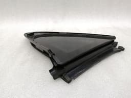 PORSCHE Porsche Taycan 9J Right Rear Quarter Glass 9J1845298R Door Panel 1/4 Rear Right — thumbnail 8