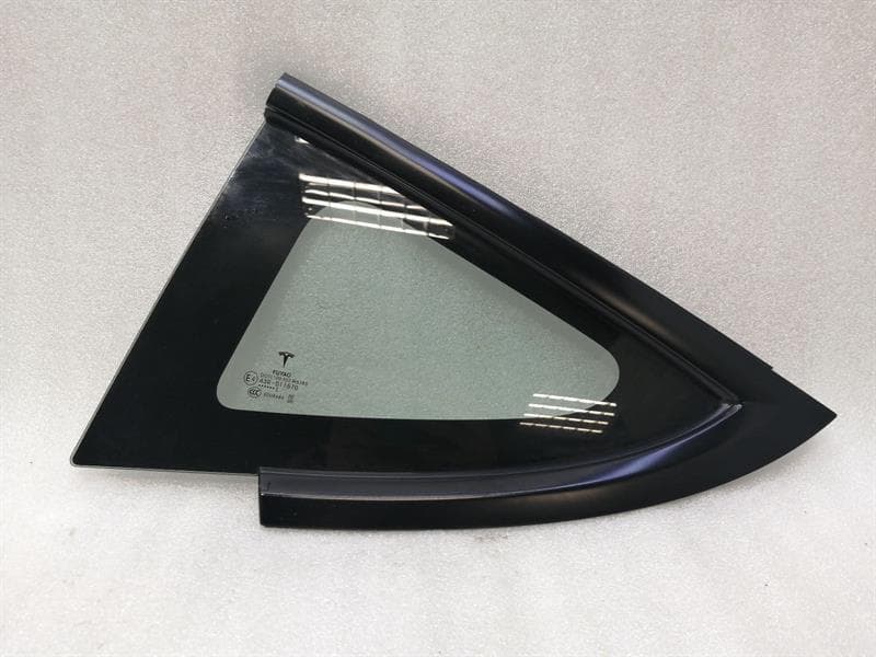 TESLA Tesla Model 3 Left Rear Quarter Glass 1514978-01-B Door Panel 1/4 Rear Left