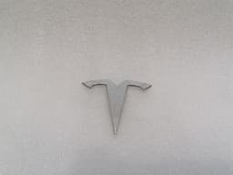 TESLA TESLA MODEL 3 LONG RANGE TESLA LOGO BADGE EMBLEM — thumbnail 3