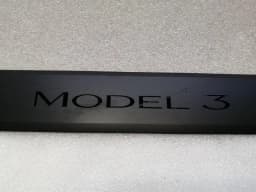 TESLA Tesla Model 3 Front Left Door Sill 1504763-00-B Door Sill Trim Front Left — thumbnail 6