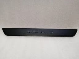 TESLA Tesla Model 3 Front Left Door Sill 1504763-00-B Door Sill Trim Front Left — thumbnail 5