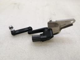 TESLA Tesla Model 3 Front Left Level Sensor 1044941-00-B Level Sensor Front Left — thumbnail 2