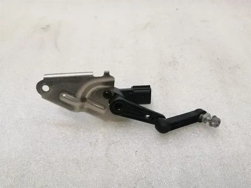 Tesla Model 3 Front Left Level Sensor 1044941-00-B Level Sensor Front Left