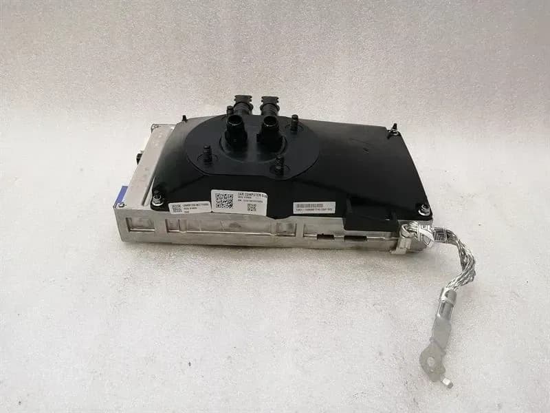 TESLA Tesla Model 3 Long Range Electronic Module 1566786-05-C Controller