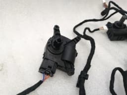 TESLA Tesla Model 3 Vent Flap Motor 1500623-00-A Heater Blower Flap Motor — thumbnail 8
