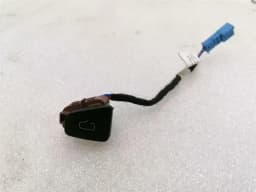 TESLA Tesla Model 3 Door Open Switch 1094957-02-E Door Switch — thumbnail 1