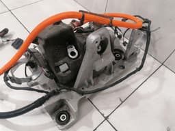BMW BMW iX3 G08 A/C Compressor 64525A206E9 Air Conditioning Compressor — thumbnail 4