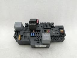 MERCEDES-BENZ MERCEDES EQC400 EQC N293 FUSE BOX A2139065706 FUSE BOX RELAY UNIT — thumbnail 1