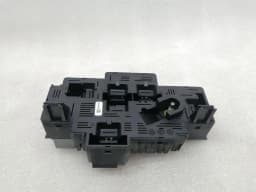 MERCEDES-BENZ MERCEDES EQC400 EQC N293 FUSE BOX A2139065706 FUSE BOX RELAY UNIT — thumbnail 2