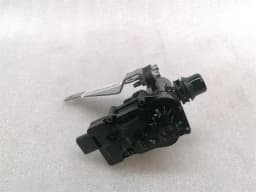 MERCEDES-BENZ Mercedes EQC400 EQC N293 Heater Valve A0005061300 Heater Valve — thumbnail 1