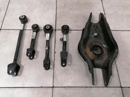 TESLA Tesla Model 3 Performance RLH Hub Set 1044411-00-G Wheel Bearing Housing Rear Left — thumbnail 3