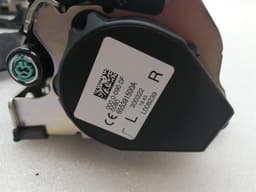 TESLA Tesla Model 3 Performance rear seat belt 1110154-C1-G seat belt belt rear — thumbnail 9