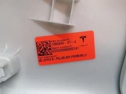 TESLA Tesla Model 3 Left B Post Cover 1086245-01-J Left Groom Trim — thumbnail 10