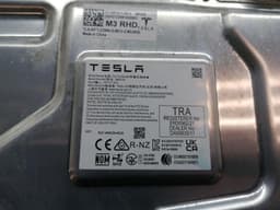 TESLA Tesla Model 3 Car Media Control Unit 1681271-05-D ECU Autopilot EU RHD — thumbnail 8