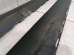 TESLA Tesla Model 3 Performance side skirt set 1089829-00-D side skirts set — thumbnail 3