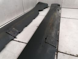 TESLA Tesla Model 3 Performance side skirt set 1089829-00-D side skirts set — thumbnail 4