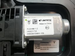TESLA Tesla Model 3 Left Front Door Winder 1616442-00-A Window Regulator Front Left — thumbnail 7