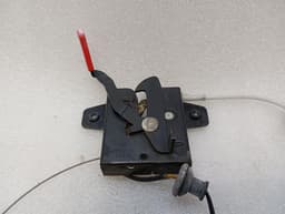 PORSCHE Porsche 911 996 Bonnet Lock 99651105302 Bonnet Lock — thumbnail 7