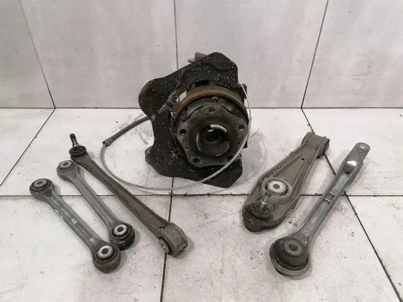 Porsche 911 996 Right Rear Hub Set 99633111206 Wheel Bearing Housing Rear Right