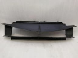 PORSCHE Porsche 911 997 Front Center Air Guide 99757514101 Front Center Radiator Grille — thumbnail 7