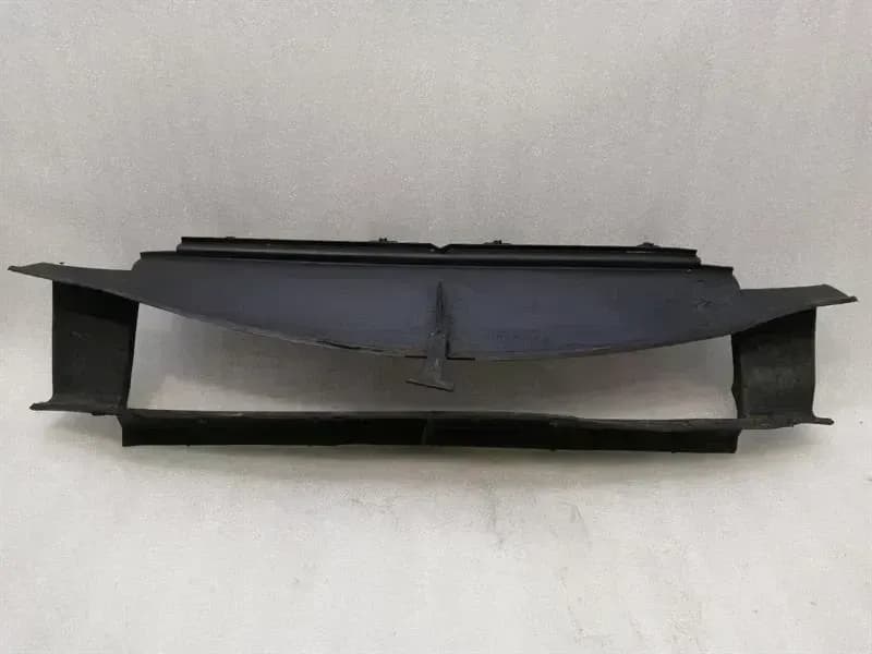 PORSCHE Porsche 911 997 Front Center Air Guide 99757514101 Front Center Radiator Grille