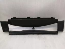 PORSCHE Porsche 911 997 Front Center Air Guide 99757514101 Front Center Radiator Grille — thumbnail 8