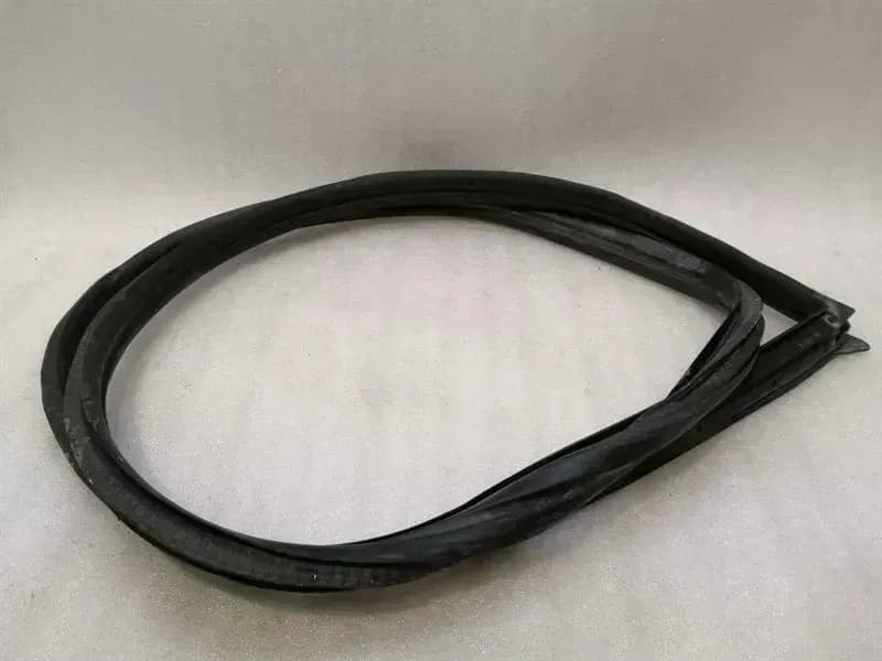 PORSCHE Porsche 911 997 right door seal 997537076 door seals right