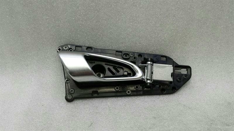 PORSCHE Porsche Cayenne 958 92A right door inner handle 7P5837020 interior door handle