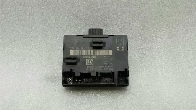 PORSCHE Porsche Cayenne 958 92A door control unit rear left 7PP959795H RLH door module