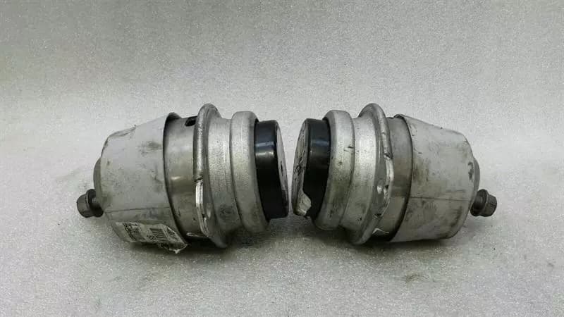 PORSCHE Porsche Cayenne 958 92A engine mount 95835704900 engine mount ORIGINAL MINT