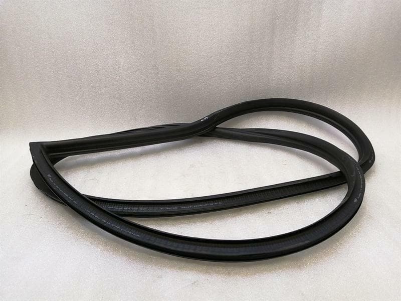 PORSCHE Porsche 911 997 right door seal 99753707605 door seals right