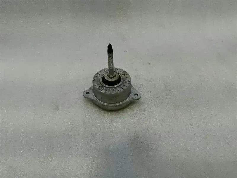 PORSCHE Porsche 911 997 gt3 Engine Mount 98037535101 Engine Holder