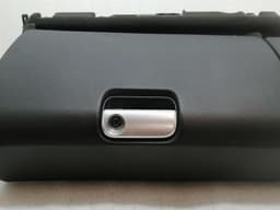 PORSCHE Porsche 911 997 leather glovebox + knee cover RHD 99755244302 right-hand drive — thumbnail 9