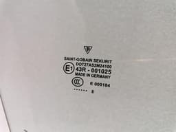 PORSCHE Porsche 911 997 convertible right front door glass 99754251203 door window front right — thumbnail 7