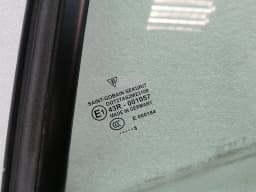 PORSCHE Porsche 911 997 left rear quarter glass 99754311111 door window 1/4 rear left — thumbnail 7