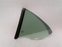 PORSCHE Porsche 911 997 Right Rear 1/4 Glass 99754311211 Door Window 1/4 Rear RH — thumbnail 3