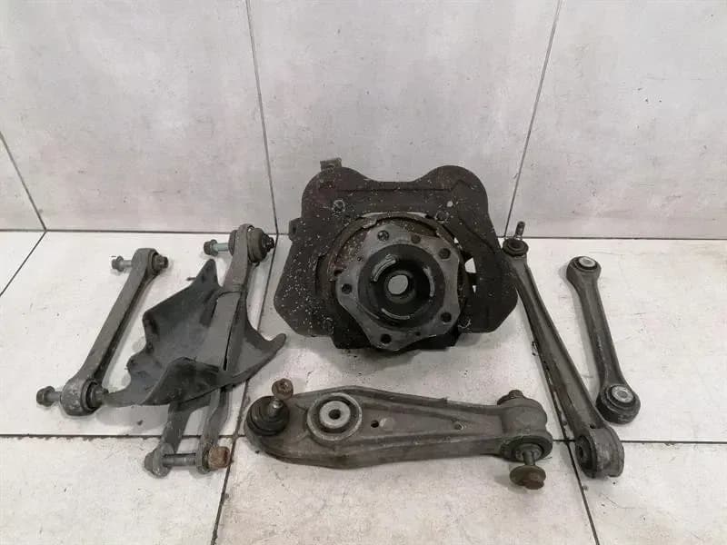 PORSCHE Porsche 911 997 Right Rear Hub 99733161207 Wheel Bearing Housing Rear Right