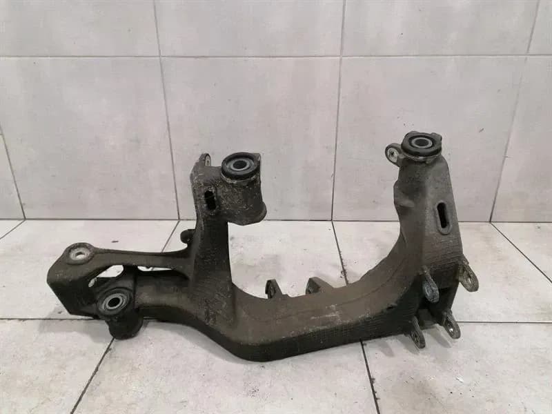 PORSCHE Porsche 911 997 turbo subframe rear right 99733115204 axle frame rear axle