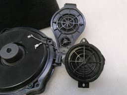 PORSCHE PORSCHE 911 997 CONVERTIBLE SPEAKER SET BOSE 99764556700 RIGHT HAND DRIVE RHD — thumbnail 3