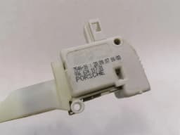 PORSCHE Porsche 911 997 Boot Lock 99751105300 Tailgate Lock — thumbnail 7