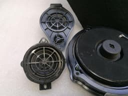 PORSCHE PORSCHE 911 997 CONVERTIBLE SPEAKER SET BOSE 99764556700 RIGHT HAND DRIVE RHD — thumbnail 4
