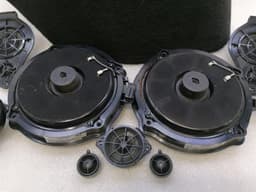 PORSCHE PORSCHE 911 997 CONVERTIBLE SPEAKER SET BOSE 99764556700 RIGHT HAND DRIVE RHD — thumbnail 2