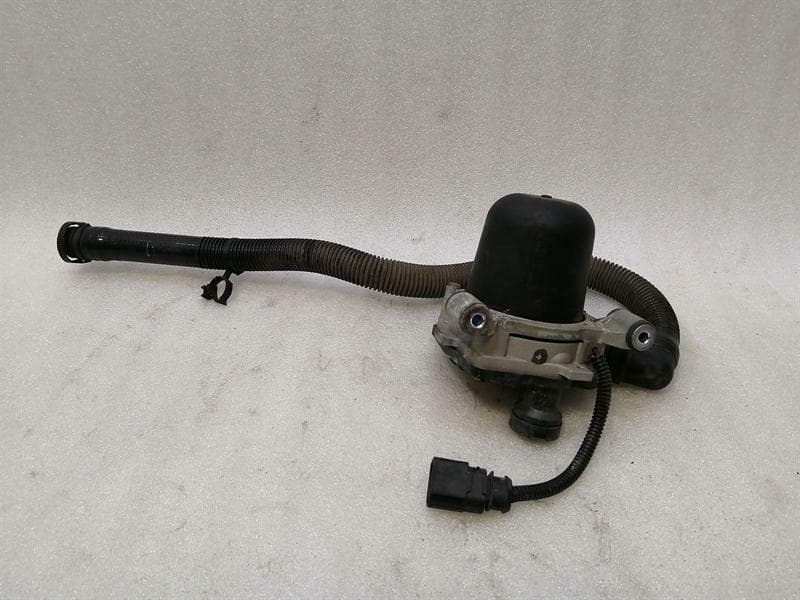 PORSCHE Porsche 911 997 turbo Secondary Air Pump 99760520400 Secondary Air Pump M97.70
